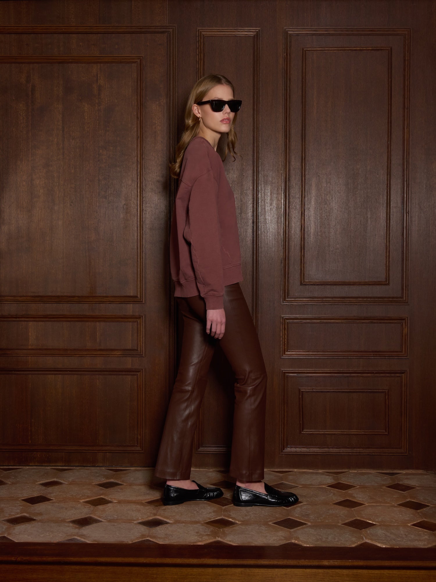 Oracle stretch lamb leather plongé