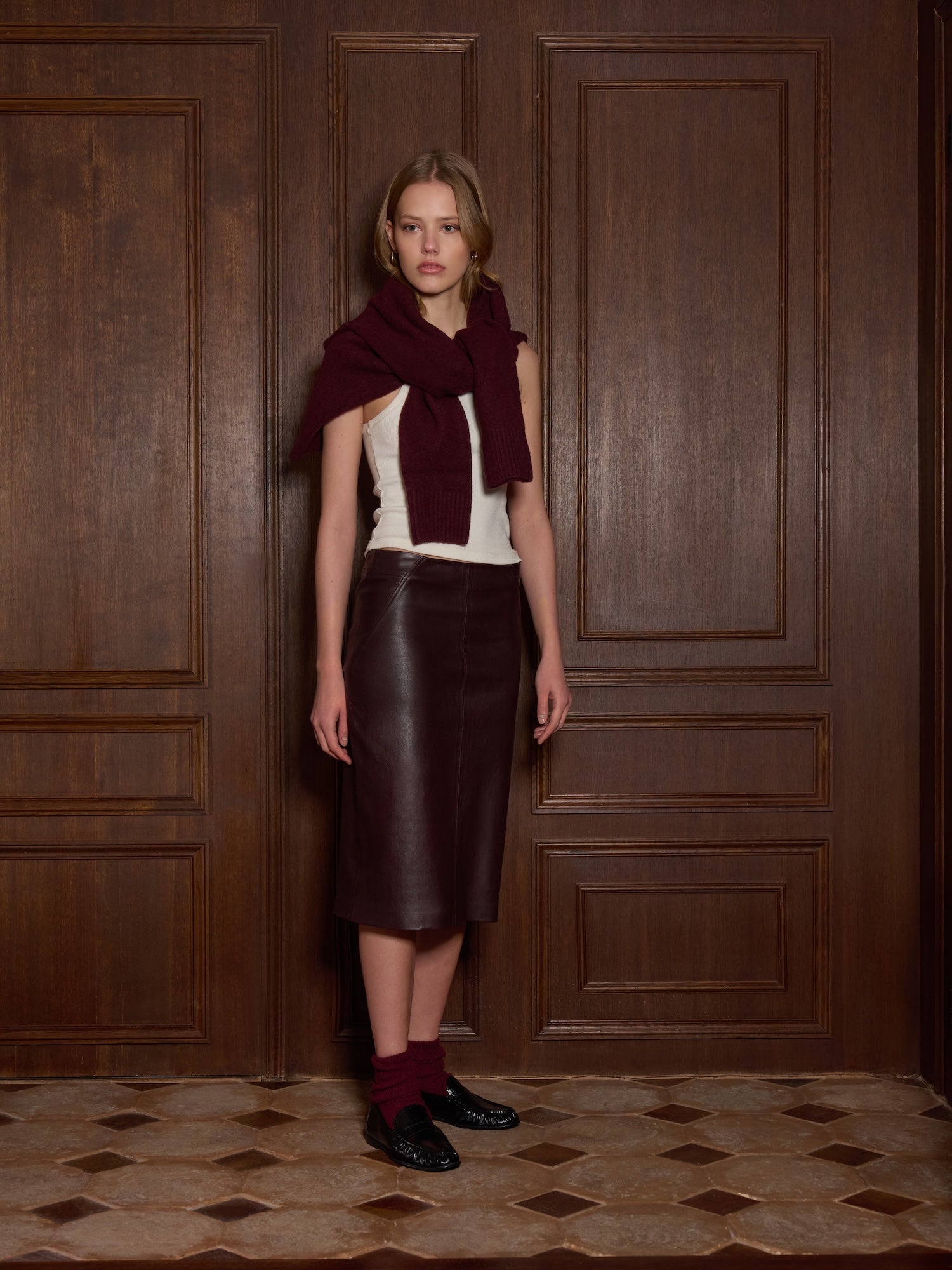 Question stretch lamb leather plongé